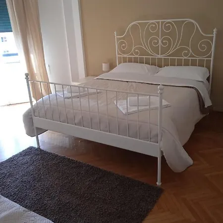 Myroom Centerstation 3*