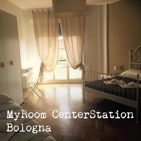 Myroom Centerstation בית הארחה 3*